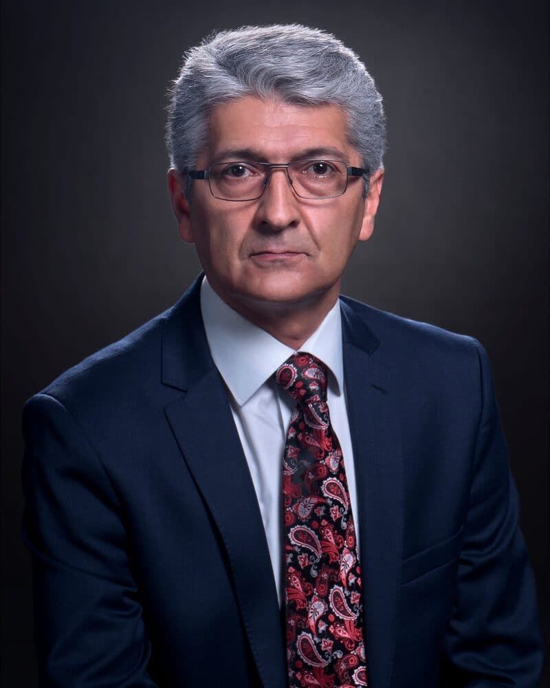 Retrato de Mtro. Héctor Zepeda Barba